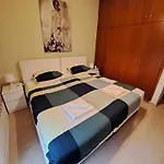 Albert's Apartamento Larnaca